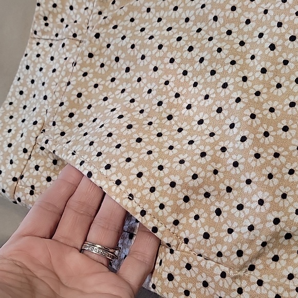 LOFT Size 00 Daisy Print Linen Cotton Blend RIviera Shorts, Exc. Used Condition - Picture 10 of 13